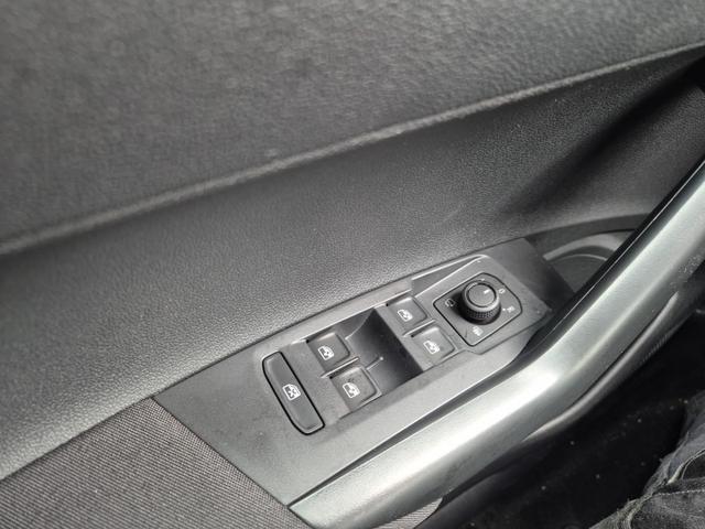 Volkswagen Taigo 1.5 TSI 150PS DSG Life LED-Matrix-Scheinwerfer Klimaautomatik Sitzheizung PDC Rückf.Kamera 17-LM abged.Scheiben 2xKeyless DAB+ Bluetooth Touchscreen Apple CarPlay Android Auto 