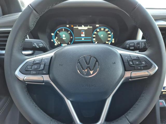 Volkswagen Amarok Style DoKa 3.0 TDI 240PS 4x4 Automatik Laderaumabdeckung Navi Lenkradheizung Frontscheibe beheizb. Sitzheizung AHK Rückf.Kamera ACC Klimaautomatik PDC v+h Apple Carplay Android Auto 2xKeyless 18"LM 
