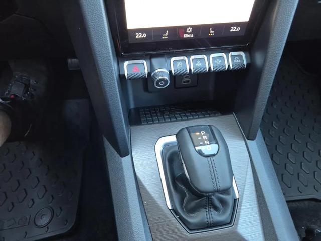 Volkswagen Amarok Style DoKa 3.0 TDI 240PS 4x4 Automatik Laderaumabdeckung Navi Lenkradheizung Frontscheibe beheizb. Sitzheizung AHK Rückf.Kamera ACC Klimaautomatik PDC v+h Apple Carplay Android Auto 2xKeyless 18"LM 