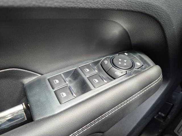 Volkswagen Amarok Style DoKa 3.0 TDI 240PS 4x4 Automatik Trittbrett Chrompaket Navi Lenkradheizung Frontscheibe beheizb. Sitzheizung AHK Rückf.Kamera ACC Klimaautomatik PDC v+h Apple Carplay Android Auto 2xKeyless 18"LM 