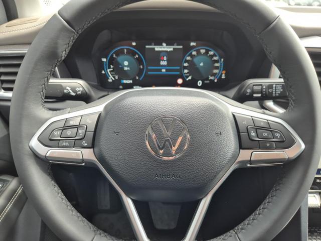 Volkswagen Amarok Style DoKa 3.0 TDI 240PS 4x4 Automatik Trittbrett Chrompaket Navi Lenkradheizung Frontscheibe beheizb. Sitzheizung AHK Rückf.Kamera ACC Klimaautomatik PDC v+h Apple Carplay Android Auto 2xKeyless 18"LM 