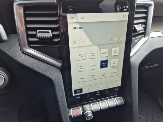 Volkswagen Amarok Style DoKa 3.0 TDI 240PS 4x4 Automatik Trittbrett Chrompaket Navi Lenkradheizung Frontscheibe beheizb. Sitzheizung AHK Rückf.Kamera ACC Klimaautomatik PDC v+h Apple Carplay Android Auto 2xKeyless 18"LM 