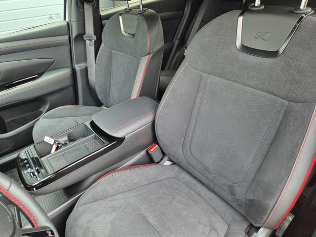 Hyundai TUCSON N-Line 1.6 T-GDI 252PS Automatik PHEV FACELIFT MY2025 Teil-Leder Sitzheizung Lenkradheizung ACC Klimaautomatik Navi 12,3"-Touchscreen DAB+ wireless Apple CarPlay + Android Auto PDC v+h Rückf.Kamera 2xKeyless 19-LM 
