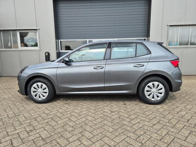 Skoda Fabia - 1.0 TSI 115PS Selection 5-türig Sitzheizung Parksensoren Multifunktionslenkrad Klima Skoda-Radio Bluetooth Touchscreen Tempomat Nebelsch. wireless Apple CarPlay + Android Auto