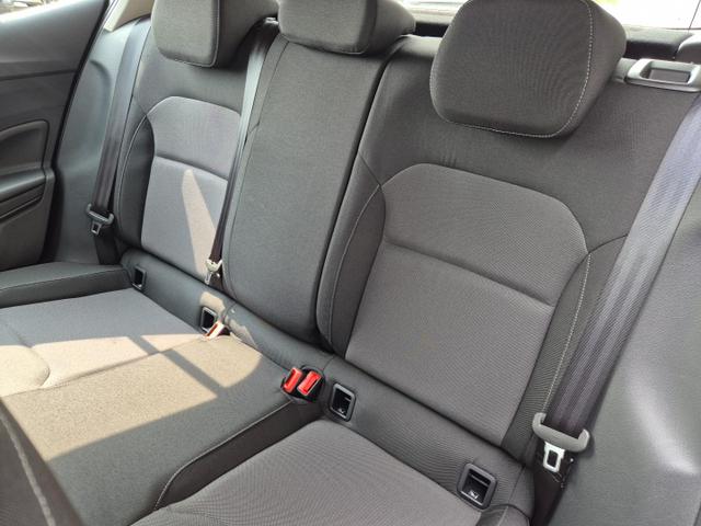 Skoda Fabia 1.0 TSI 115PS Selection 5-türig Sitzheizung Parksensoren Multifunktionslenkrad Klima Skoda-Radio Bluetooth Touchscreen Tempomat Nebelsch. wireless Apple CarPlay + Android Auto 