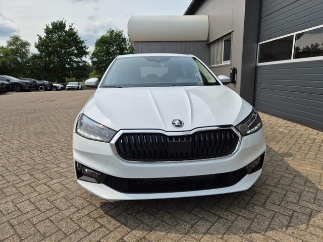 Skoda Fabia 1.0 TSI 115PS Selection 5-türig Sitzheizung Parksensoren Multifunktionslenkrad Klima Skoda-Radio Bluetooth Touchscreen Tempomat Nebelsch. wireless Apple CarPlay + Android Auto 