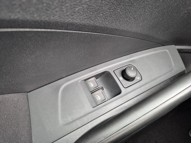 Skoda Fabia 1.0 TSI 115PS Selection 5-türig Sitzheizung Parksensoren Multifunktionslenkrad Klima Skoda-Radio Bluetooth Touchscreen Tempomat Nebelsch. wireless Apple CarPlay + Android Auto 