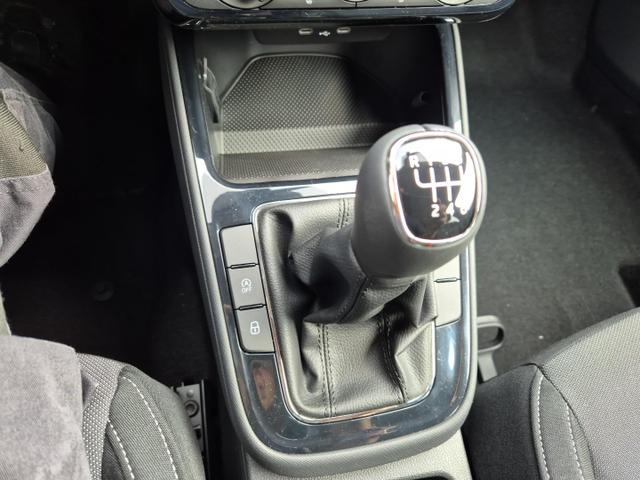 Skoda Fabia 1.0 TSI 115PS Selection 5-türig Sitzheizung Parksensoren Multifunktionslenkrad Klima Skoda-Radio Bluetooth Touchscreen Tempomat Nebelsch. wireless Apple CarPlay + Android Auto 