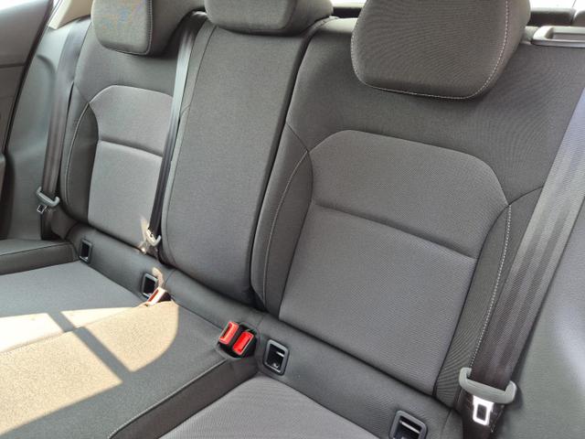 Skoda Fabia 1.0 TSI 115PS Selection 5-türig Sitzheizung Parksensoren Multifunktionslenkrad Klima Skoda-Radio Bluetooth Touchscreen Tempomat Nebelsch. wireless Apple CarPlay + Android Auto 