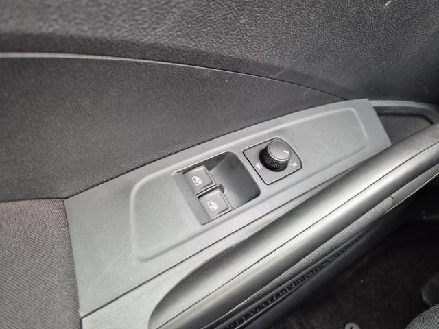 Skoda Fabia 1.0 TSI 115PS Selection 5-türig Sitzheizung Parksensoren Multifunktionslenkrad Klima Skoda-Radio Bluetooth Touchscreen Tempomat Nebelsch. wireless Apple CarPlay + Android Auto 