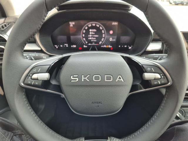 Skoda Fabia 1.0 TSI 115PS Selection 5-türig Sitzheizung Parksensoren Multifunktionslenkrad Klima Skoda-Radio Bluetooth Touchscreen Tempomat Nebelsch. wireless Apple CarPlay + Android Auto 