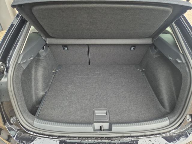 Volkswagen Taigo 1.5 TSI 150PS DSG Life LED-Matrix-Scheinwerfer Klimaautomatik Sitzheizung PDC Rückf.Kamera 17-LM abged.Scheiben 2xKeyless DAB+ Bluetooth Touchscreen Apple CarPlay Android Auto 
