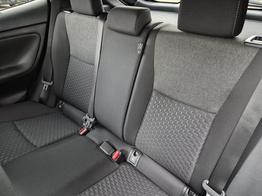 Toyota Yaris Cross 1.5VVT-iE 130PS Automatik Teamplayer Klimaautomatik Sitzheizung Lenkradheizung PDC v+h Rückf.Kamera 17-LM abged.Scheiben 2xKeyless DAB+ Bluetooth Touchscreen Apple CarPlay Android Auto 