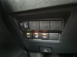 Toyota Yaris Cross 1.5VVT-iE 130PS Automatik Teamplayer Klimaautomatik Sitzheizung Lenkradheizung PDC v+h Rückf.Kamera 17-LM abged.Scheiben 2xKeyless DAB+ Bluetooth Touchscreen Apple CarPlay Android Auto 