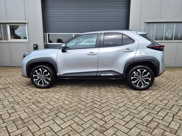 Toyota Yaris Cross 1.5VVT-iE 130PS Automatik Teamplayer Klimaautomatik Sitzheizung Lenkradheizung PDC v+h Rückf.Kamera 17-LM abged.Scheiben 2xKeyless DAB+ Bluetooth Touchscreen Apple CarPlay Android Auto 