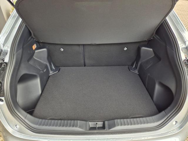 Toyota Yaris Cross 1.5VVT-iE 130PS Automatik Teamplayer Klimaautomatik Sitzheizung Lenkradheizung PDC v+h Rückf.Kamera 17-LM abged.Scheiben 2xKeyless DAB+ Bluetooth Touchscreen Apple CarPlay Android Auto 