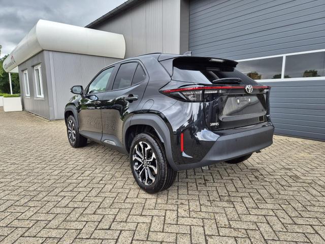 Toyota Yaris Cross 1.5VVT-iE 130PS Automatik Teamplayer Klimaautomatik Sitzheizung Lenkradheizung PDC v+h Rückf.Kamera 17-LM abged.Scheiben 2xKeyless DAB+ Bluetooth Touchscreen Apple CarPlay Android Auto 
