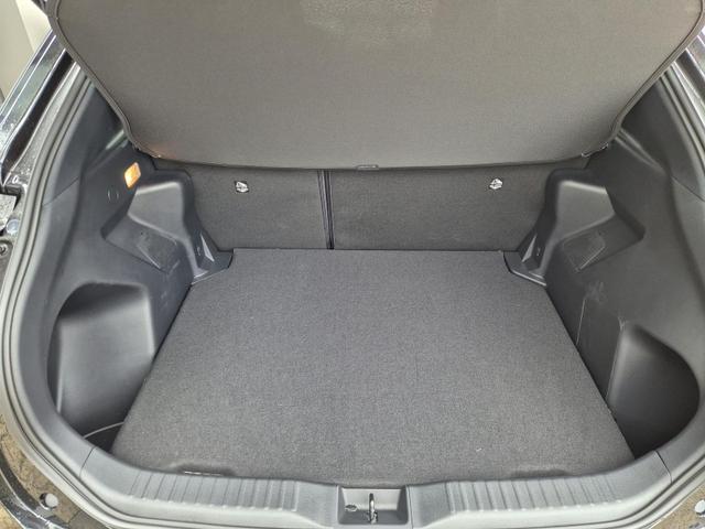 Toyota Yaris Cross 1.5VVT-iE 130PS Automatik Teamplayer Klimaautomatik Sitzheizung Lenkradheizung PDC v+h Rückf.Kamera 17-LM abged.Scheiben 2xKeyless DAB+ Bluetooth Touchscreen Apple CarPlay Android Auto 
