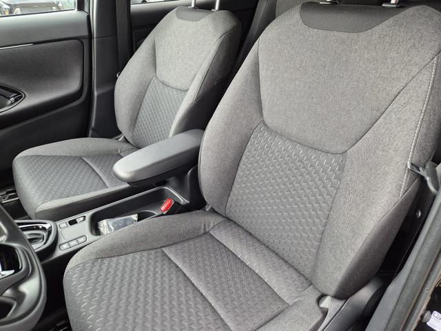 Toyota Yaris Cross 1.5VVT-iE 130PS Automatik Teamplayer Klimaautomatik Sitzheizung Lenkradheizung PDC v+h Rückf.Kamera 17-LM abged.Scheiben 2xKeyless DAB+ Bluetooth Touchscreen Apple CarPlay Android Auto 