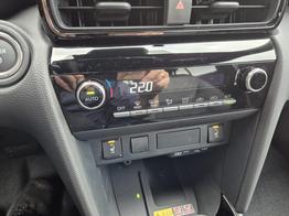 Toyota Yaris Cross 1.5VVT-iE 130PS Automatik Teamplayer Klimaautomatik Sitzheizung Lenkradheizung PDC v+h Rückf.Kamera 17-LM abged.Scheiben 2xKeyless DAB+ Bluetooth Touchscreen Apple CarPlay Android Auto 