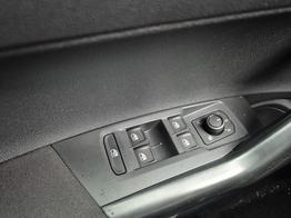 Volkswagen Taigo 1.0 TSI 116PS DSG Life LED-Matrix-Scheinwerfer Klimaautomatik Sitzheizung PDC Rückf.Kamera 17-LM abged.Scheiben 2xKeyless DAB+ Bluetooth Touchscreen Apple CarPlay Android Auto 