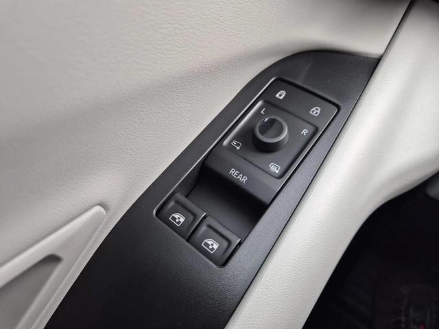 Ford Explorer Limited Edition (Extended Range 79kWh) 204PS Automatik el.AHK Wärmepumpe 21-LM Heckantrieb Klimaautomatik Sitzheizung Lenkradheizung Ford-Navi Rückf.Kamera PDC v+h Bluetooth Apple Carplay Android Auto 2xKeyless 
