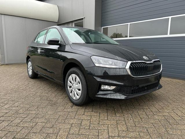 Skoda Fabia 1.0 TSI 95PS Selection 5-türig Rückf.Kamera Parksensoren Sitzheizung Multifunktionslenkrad Klima Skoda-Radio Bluetooth Touchscreen Tempomat Nebelsch. Apple CarPlay + Android Auto 