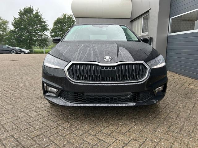 Skoda Fabia 1.0 TSI 95PS Selection 5-türig Rückf.Kamera Parksensoren Sitzheizung Multifunktionslenkrad Klima Skoda-Radio Bluetooth Touchscreen Tempomat Nebelsch. Apple CarPlay + Android Auto 