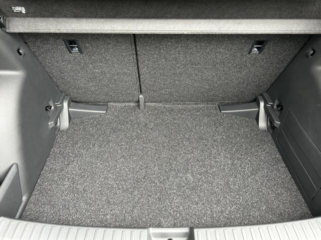 Skoda Fabia 1.0 TSI 95PS Selection 5-türig Rückf.Kamera Parksensoren Sitzheizung Multifunktionslenkrad Klima Skoda-Radio Bluetooth Touchscreen Tempomat Nebelsch. Apple CarPlay + Android Auto 