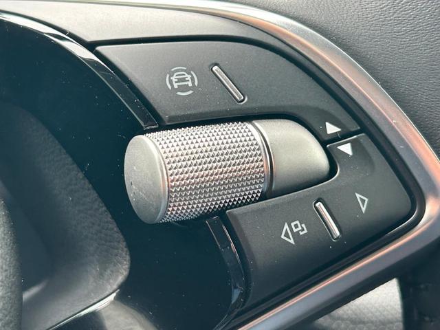 Skoda Fabia 1.0 TSI 95PS Selection 5-türig Rückf.Kamera Parksensoren Sitzheizung Multifunktionslenkrad Klima Skoda-Radio Bluetooth Touchscreen Tempomat Nebelsch. Apple CarPlay + Android Auto 