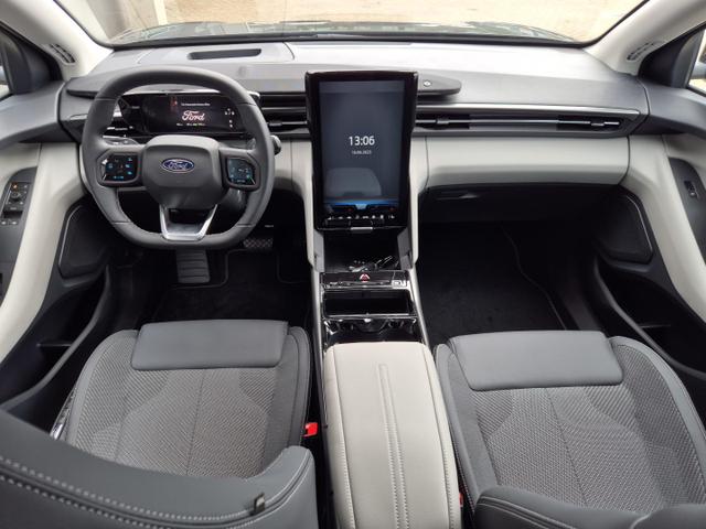 Ford Explorer Limited Edition (Extended Range 79kWh) 204PS Automatik Head-Up Display 4xKamera Wärmepumpe 21-LM Heckantrieb el.Heckklappe Klimaautomatik Sitzheizung Lenkradheizung Ford-Navi PDC v+h Bluetooth Apple Carplay Android Auto 2xKeyless 