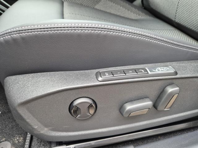 Ford Explorer Limited Edition (Extended Range 79kWh) 204PS Automatik Head-Up Display 4xKamera Wärmepumpe 21-LM Heckantrieb el.Heckklappe Klimaautomatik Sitzheizung Lenkradheizung Ford-Navi PDC v+h Bluetooth Apple Carplay Android Auto 2xKeyless 