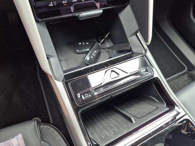 Ford Explorer Limited Edition (Extended Range 79kWh) 204PS Automatik Head-Up Display 4xKamera Wärmepumpe 21-LM Heckantrieb el.Heckklappe Klimaautomatik Sitzheizung Lenkradheizung Ford-Navi PDC v+h Bluetooth Apple Carplay Android Auto 2xKeyless 