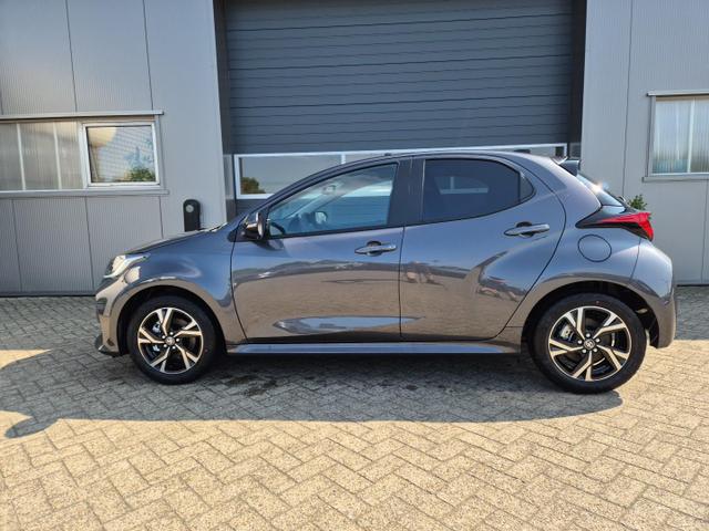 Toyota Yaris 1.5VVT-iE 116PS Automatik Teamplayer Klimaautomatik Sitzheizung Lenkradheizung Rückf.Kamera 16-LM abged.Scheiben 2xKeyless DAB+ Bluetooth Touchscreen Apple CarPlay Android Auto ACC 