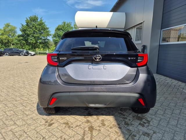 Toyota Yaris 1.5VVT-iE 116PS Automatik Teamplayer Klimaautomatik Sitzheizung Lenkradheizung Rückf.Kamera 16-LM abged.Scheiben 2xKeyless DAB+ Bluetooth Touchscreen Apple CarPlay Android Auto ACC 