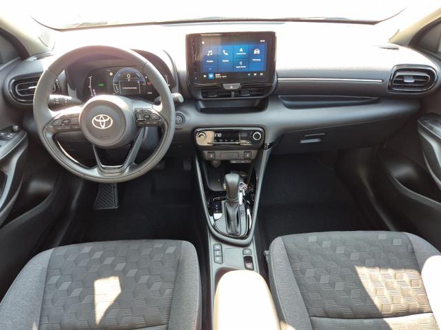 Toyota Yaris 1.5VVT-iE 116PS Automatik Teamplayer Klimaautomatik Sitzheizung Lenkradheizung Rückf.Kamera 16-LM abged.Scheiben 2xKeyless DAB+ Bluetooth Touchscreen Apple CarPlay Android Auto ACC 