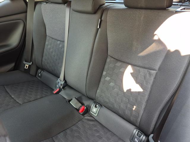 Toyota Yaris 1.5VVT-iE 116PS Automatik Teamplayer Klimaautomatik Sitzheizung Lenkradheizung Rückf.Kamera 16-LM abged.Scheiben 2xKeyless DAB+ Bluetooth Touchscreen Apple CarPlay Android Auto ACC 