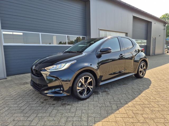 Toyota Yaris - 1.5VVT-iE 116PS Automatik Teamplayer Klimaautomatik Sitzheizung Lenkradheizung Rückf.Kamera 16-LM abged.Scheiben 2xKeyless DAB+ Bluetooth Touchscreen Apple CarPlay Android Auto ACC