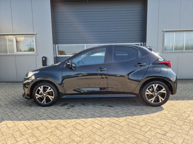 Toyota Yaris 1.5VVT-iE 116PS Automatik Teamplayer Klimaautomatik Sitzheizung Lenkradheizung Rückf.Kamera 16-LM abged.Scheiben 2xKeyless DAB+ Bluetooth Touchscreen Apple CarPlay Android Auto ACC 