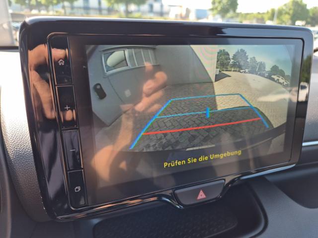 Toyota Yaris 1.5VVT-iE 116PS Automatik Teamplayer Klimaautomatik Sitzheizung Lenkradheizung Rückf.Kamera 16-LM abged.Scheiben 2xKeyless DAB+ Bluetooth Touchscreen Apple CarPlay Android Auto ACC 
