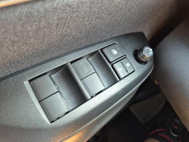 Toyota Yaris 1.5VVT-iE 116PS Automatik Teamplayer Klimaautomatik Sitzheizung Lenkradheizung Rückf.Kamera 16-LM abged.Scheiben 2xKeyless DAB+ Bluetooth Touchscreen Apple CarPlay Android Auto ACC 