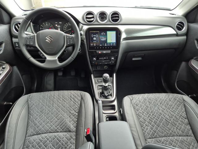 Suzuki Vitara 1.4 Boosterjet 129PS Hybrid Comfort+ Teilleder mit Alcantara Navi Klimaautomatik Sitzheizung ACC PDC v+h Rückf.Kamera Suzuki-Radio Apple CarPlay Android Auto Touchscreen 2xKeyless 17-LM 