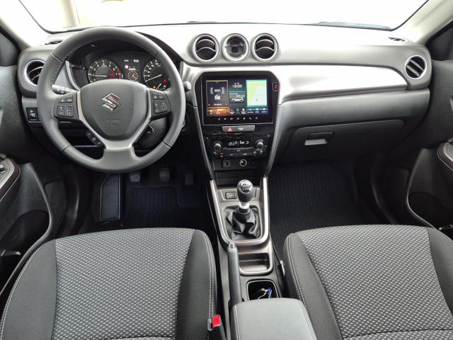 Suzuki Vitara Comfort 129PS MHEV 1.4 Boosterjet Navi Klimaautomatik Sitzheizung ACC PDC Rückf.Kamera Suzuki-Radio Apple CarPlay Android Auto Touchscreen 2xKeyless 17-LM 