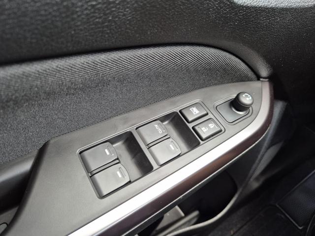 Suzuki Vitara Comfort 129PS MHEV 1.4 Boosterjet Navi Klimaautomatik Sitzheizung ACC PDC Rückf.Kamera Suzuki-Radio Apple CarPlay Android Auto Touchscreen 2xKeyless 17-LM 