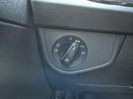 Volkswagen Taigo 1.0 TSI 116PS DSG Life LED-Matrix-Scheinwerfer Klimaautomatik Sitzheizung PDC Rückf.Kamera 17-LM abged.Scheiben 2xKeyless DAB+ Bluetooth Touchscreen Apple CarPlay Android Auto 