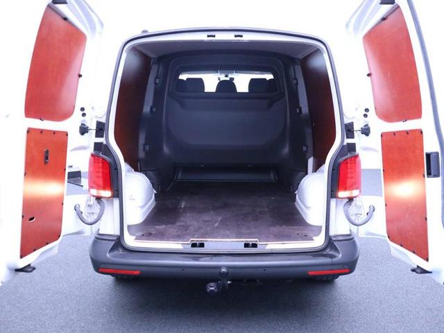 Volkswagen Transporter 6.1 Kastenwagen DoKa L2 2.0 TDi 110PS 5-Sitzer AHK Klima PDC DAB Apple CarPlay Android Auto Bluetooth Touchscreen Ganzjahresreifen 