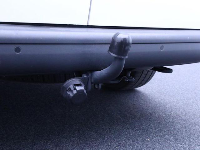 Volkswagen Transporter 6.1 Kastenwagen DoKa L2 2.0 TDi 110PS 5-Sitzer AHK Klima PDC DAB Apple CarPlay Android Auto Bluetooth Touchscreen Ganzjahresreifen 