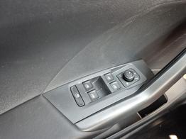 Volkswagen T-Cross 1.0 TSI 116PS DSG Life LED-Matrix-Scheinwerfer Klimaautomatik Sitzheizung PDC R&uuml;ckf.Kamera 17-LM abged.Scheiben 2xKeyless DAB+ Bluetooth Touchscreen Apple CarPlay Android Auto 