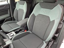 Dacia Duster Extreme 4x4 130PS 1.2 TCe 4x Kamera Lenkradheizung Sitzheizung Klimaautomatik Teil-Leder elektr.Parkbremse Bluetooth Apple Carplay Android Auto PDC v+h 2xKeyless 18-LM Ganzj.Reifen 