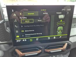 Dacia Duster Extreme 4x4 130PS 1.2 TCe 4x Kamera Lenkradheizung Sitzheizung Klimaautomatik Teil-Leder elektr.Parkbremse Bluetooth Apple Carplay Android Auto PDC v+h 2xKeyless 18-LM Ganzj.Reifen 